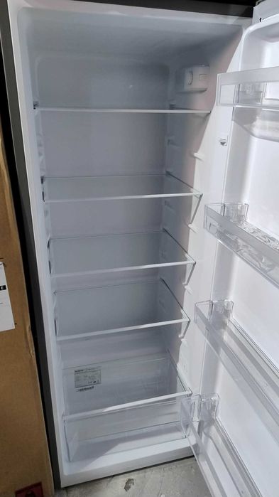 Чисто нов Хладилник-Охладител Инокс Bomann 142.6 см 242 л