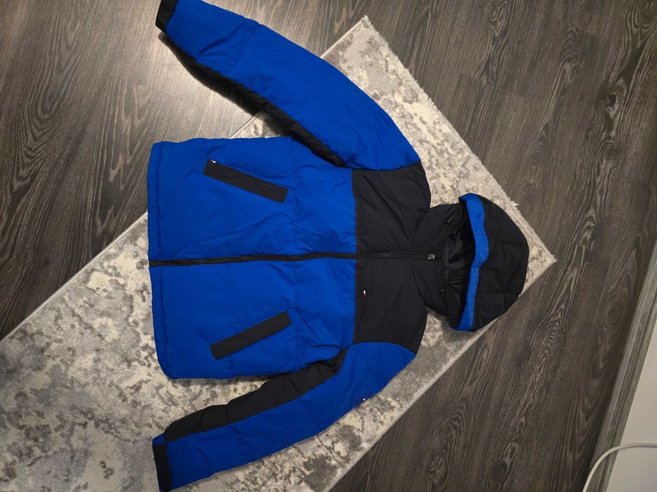 Geacă Tommy Hilfiger Barbati M - Noua cu eticheta/Originala