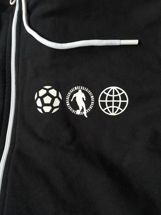 BIKKEMBERGS мъжки Суитчър M размер.