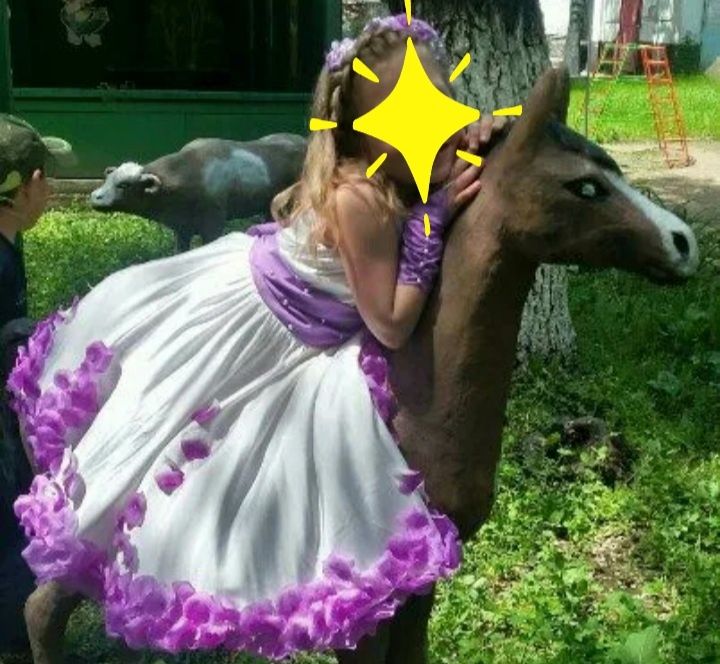 Платье на девочку