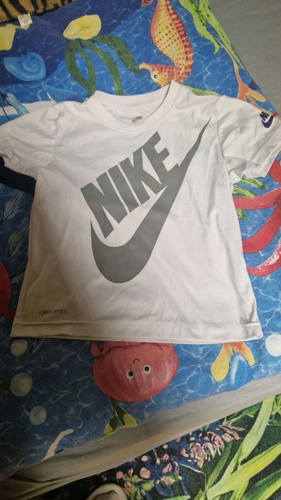 Nike комплект за момчета 6-7години