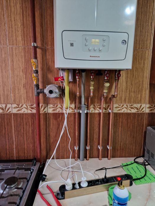 Montaj aer conditionat / Centrale termice!