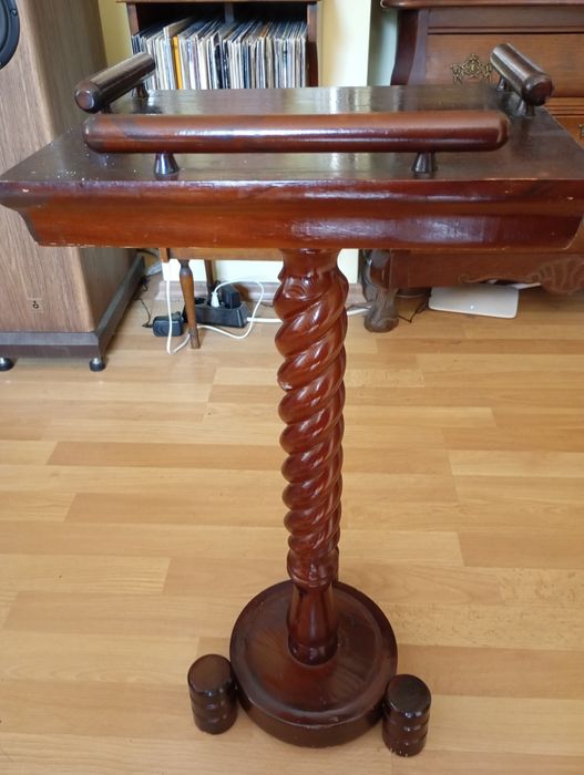 Ретро постамент, стойка