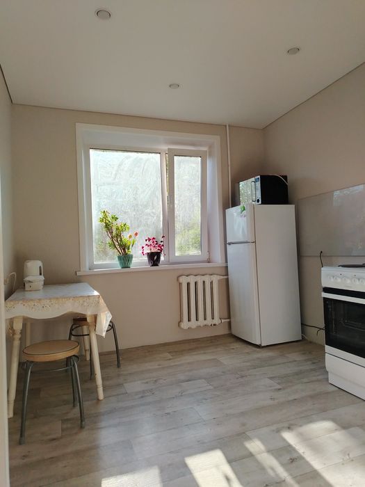 Сдам ЧИСТУЮ 2-комн квартиру на 8 районе. Часы, ночь, сутки! Wi-fi.