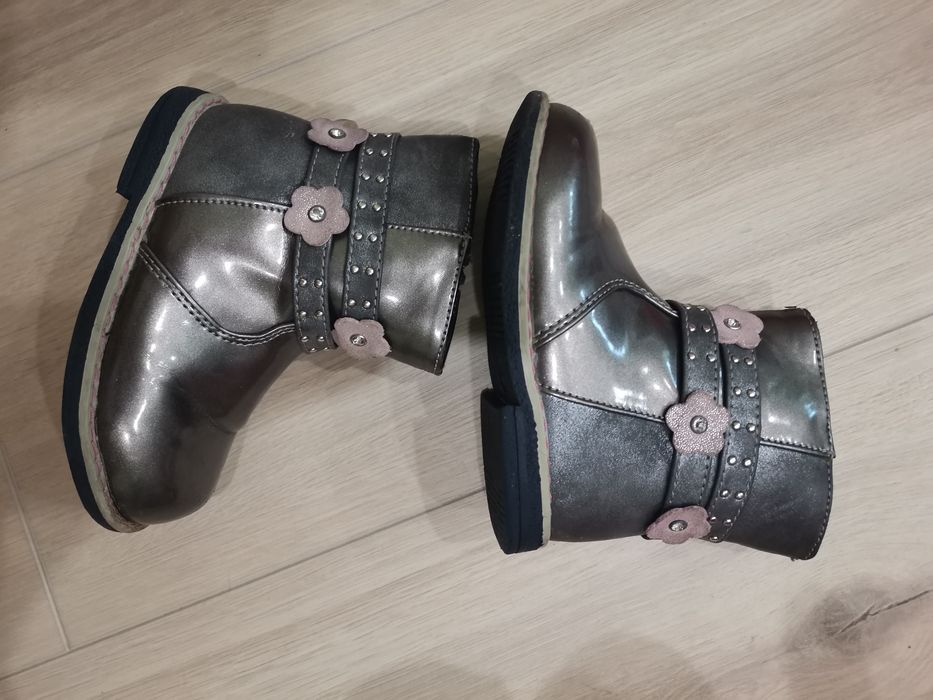 Обувки за момиче 22, 23, 24 размер