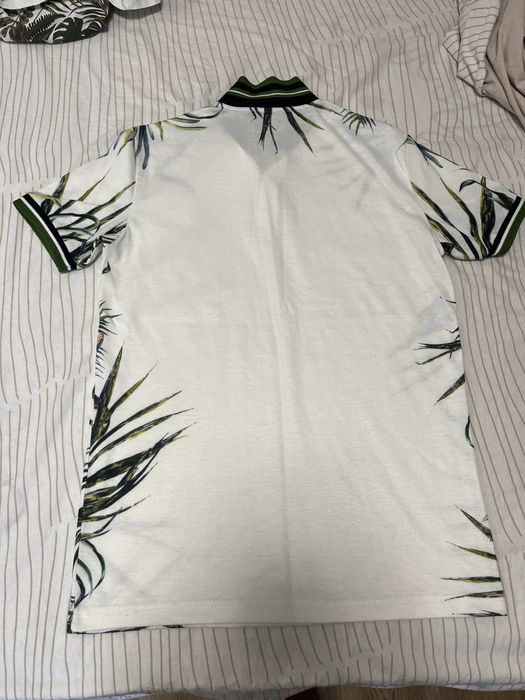 Тениска с яка