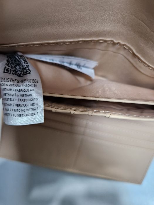 GUESS Оригинално портмоне