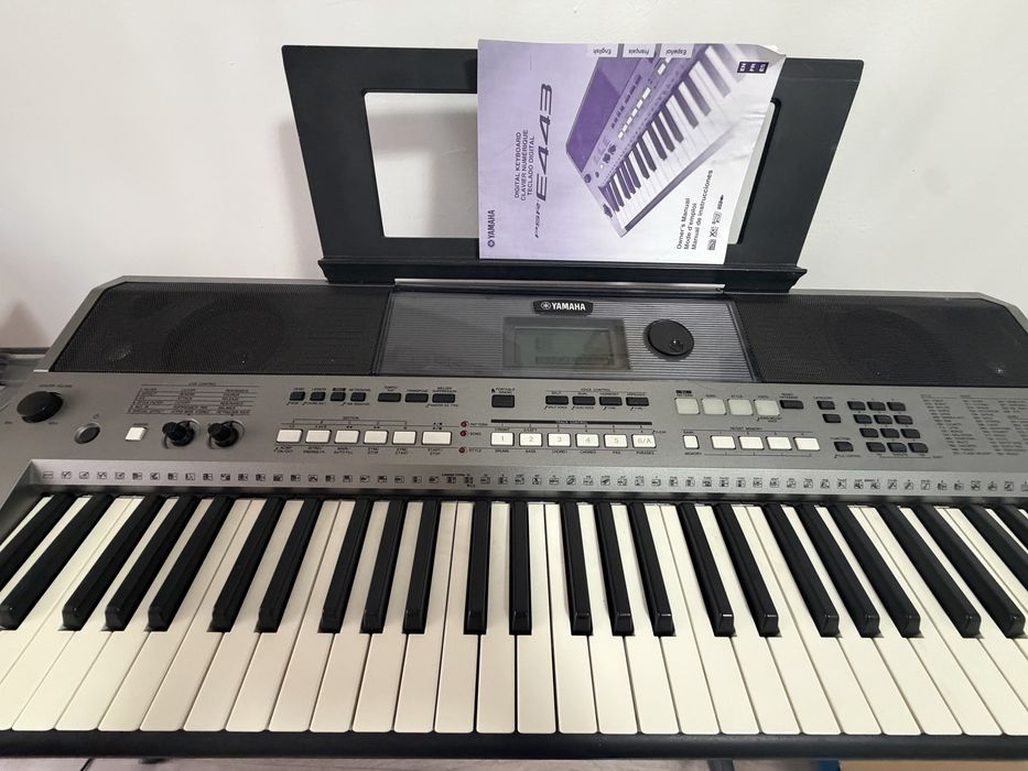 Синтезатор Yamaha E443