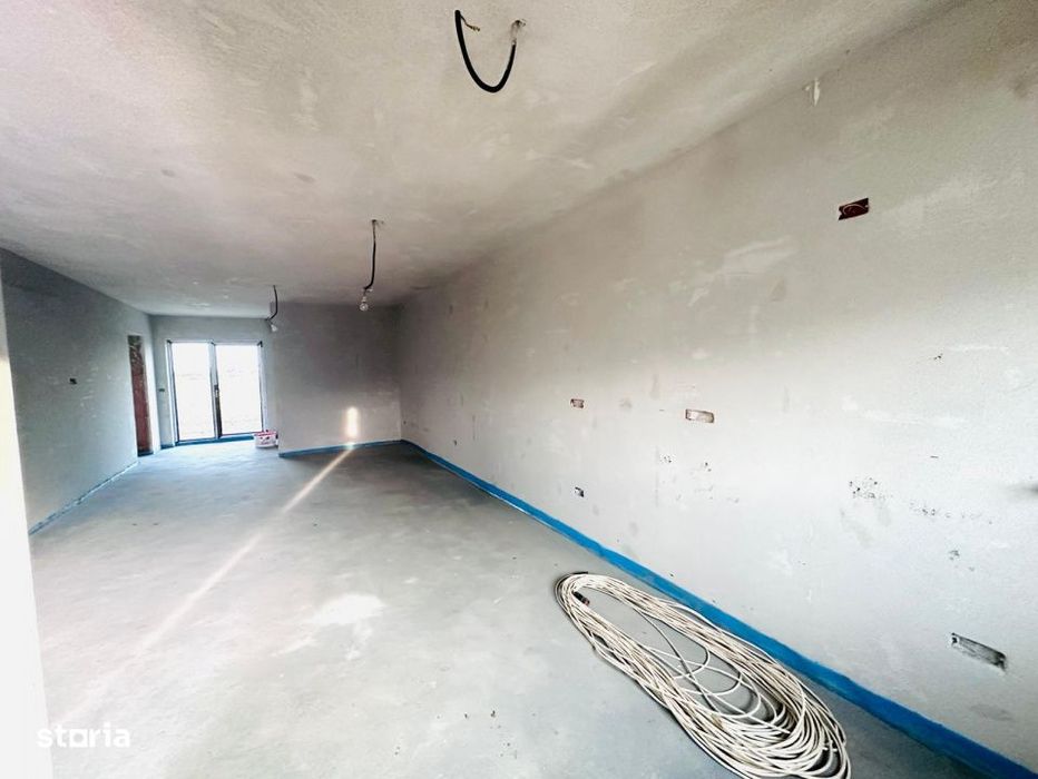 Duplex pe parter 4 camere si 2 bai - Mosnita Noua in zona foarte buna