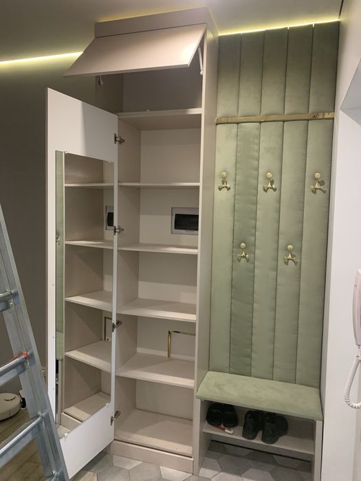 Продам гардеробный шкаф