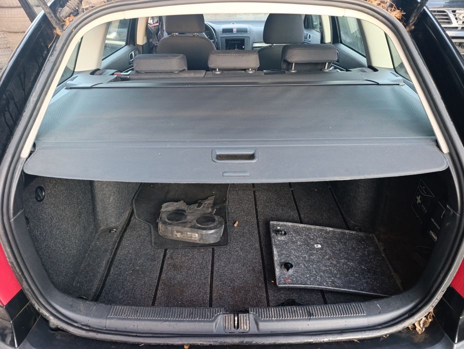 Продавам Шкода Октавия 2 2006г 2.0тди на части