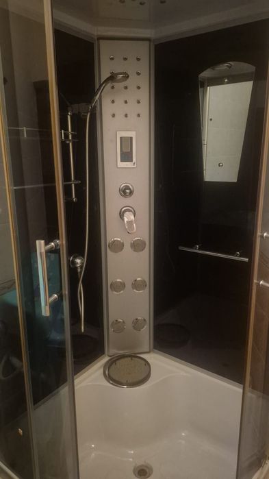 Продается душовая кабина