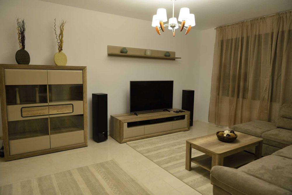 Proprietar inchiriez vila de lux 240 mp in cartierul Padurea Baneasa