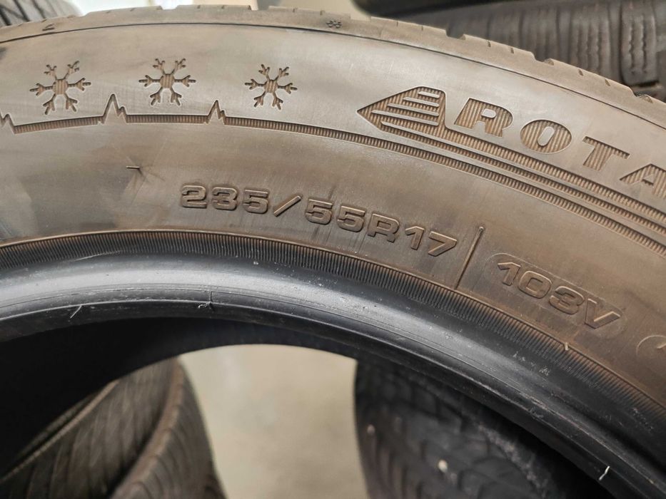4бр.зимни гуми 235/55/17 Dunlop