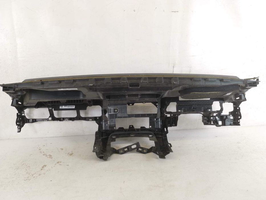 Ауди Q7 / Audi Q7 4M Оригинален арматурен панел в добро състояние