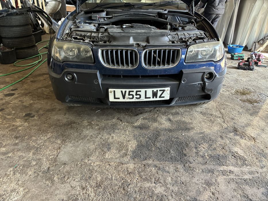 Far faruri halogen bmw x3 e83 non facelift.