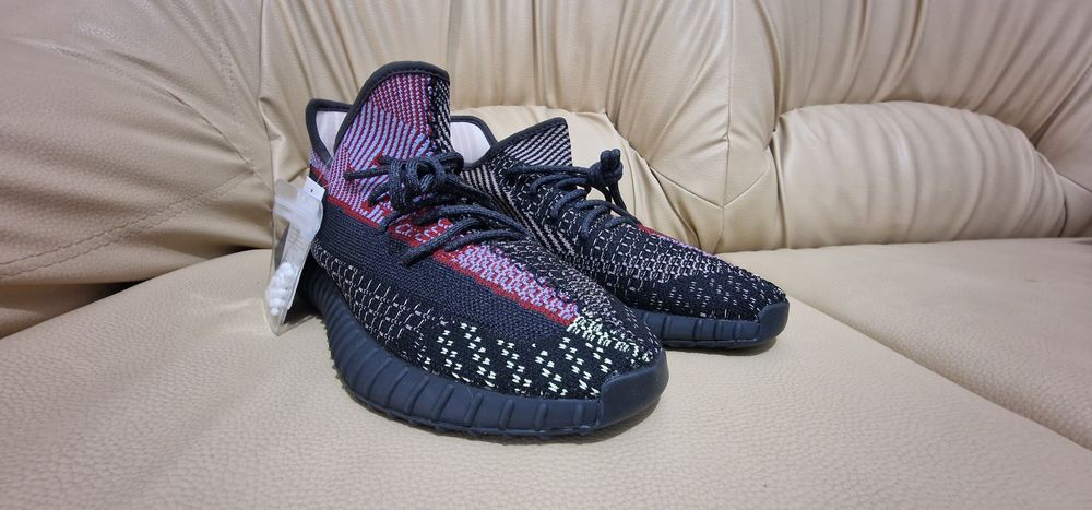 Yeezy     Yechil