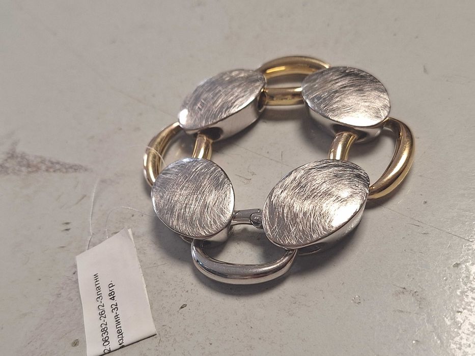 Дамска златна гривна 32,48гр. 75€ на грам.