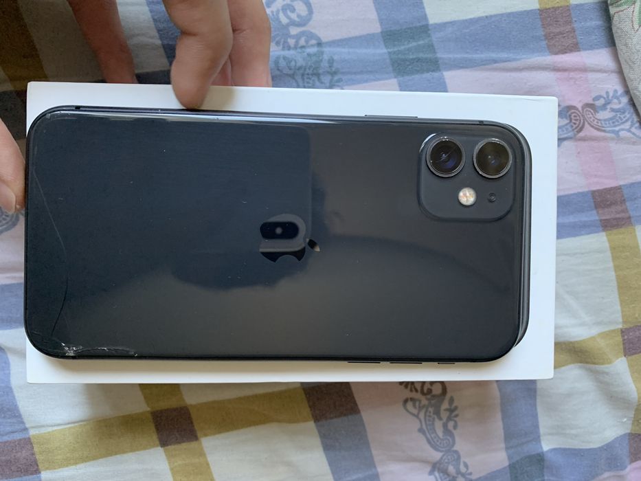 Iphone 11 в хорошеем состаянии