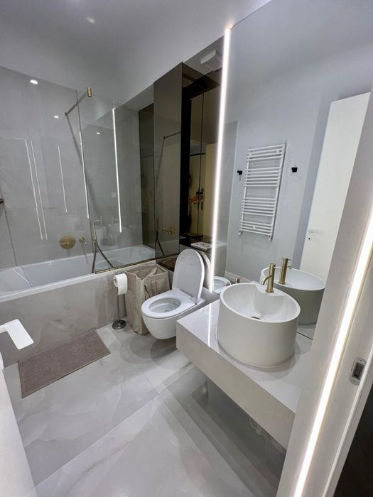 Apartament în Cortina North