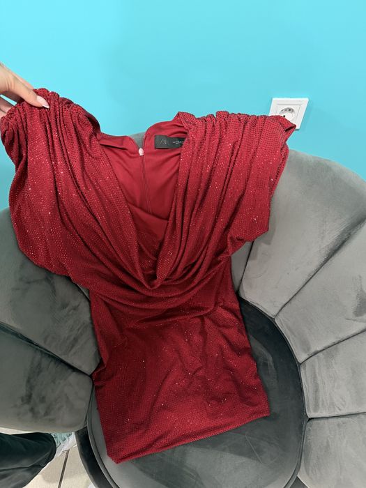 Блестяща рокля на Zara