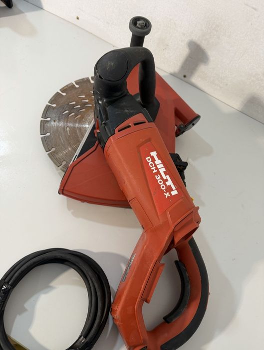 Mașină de tăiat electrică DCH 300-X