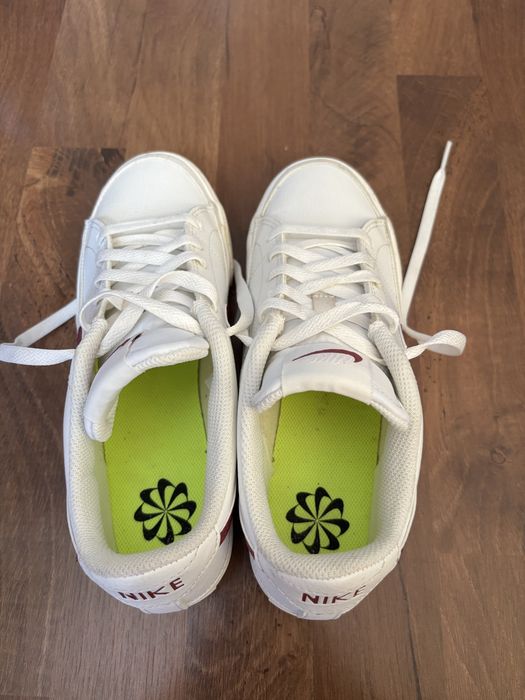 Nike естествена кожа