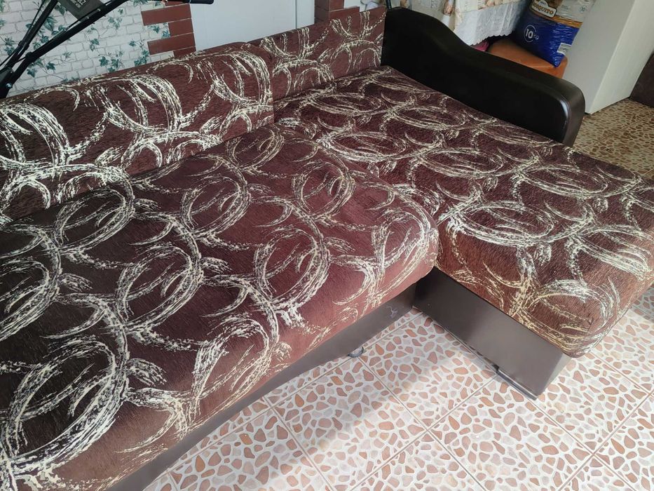 Vând colțar extensibil
