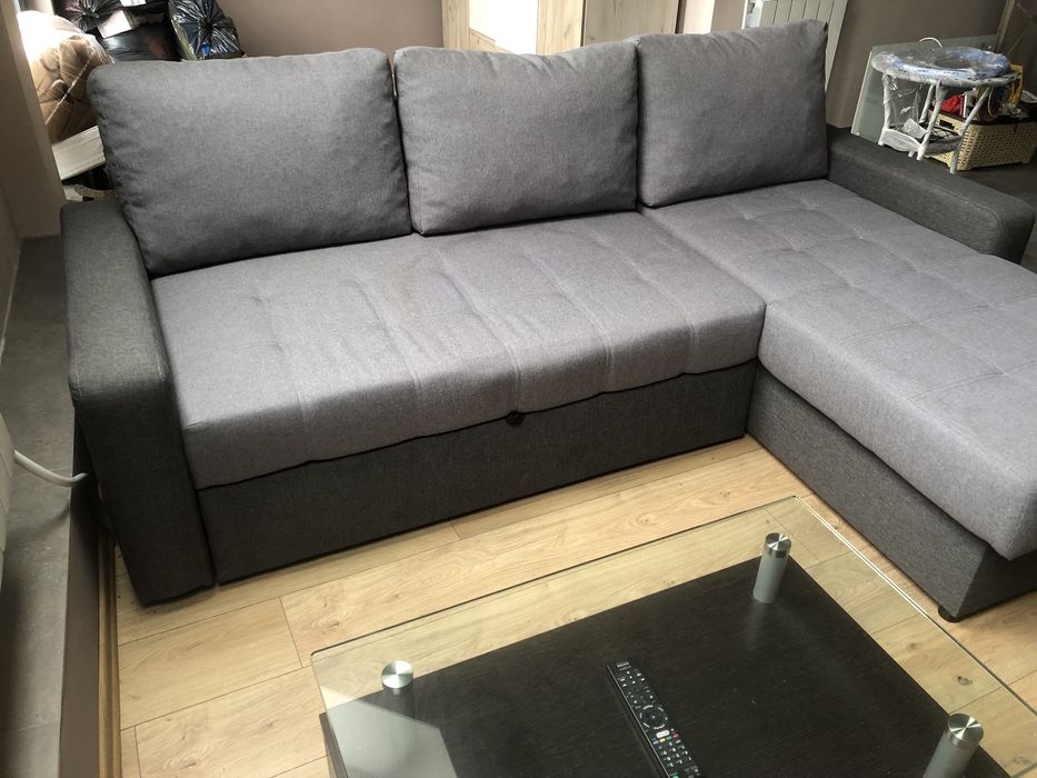 Ъглов диван с лява лежанка