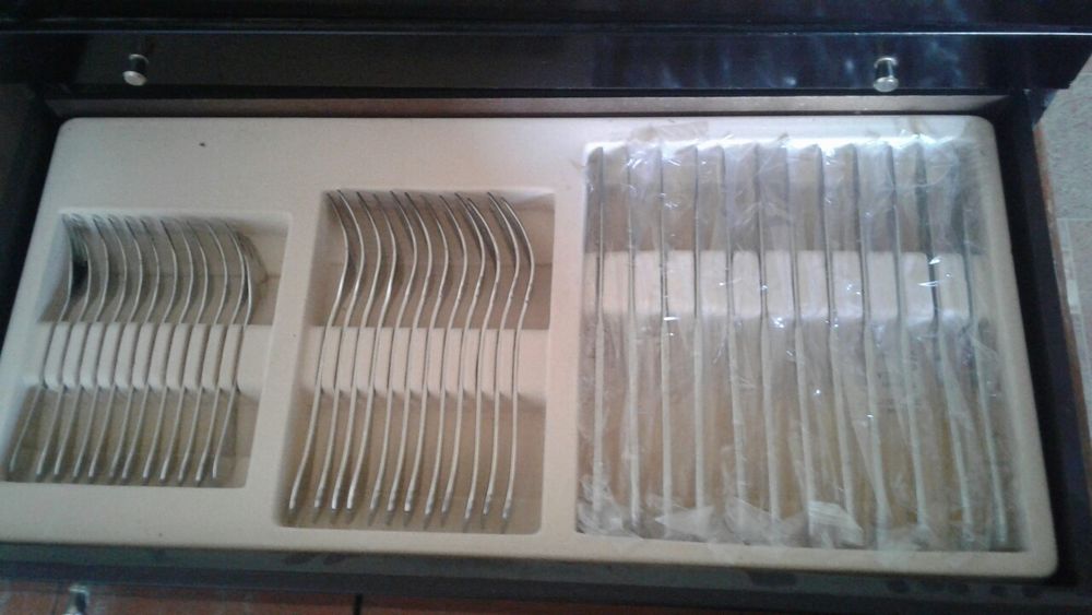 Столовый прибор большой