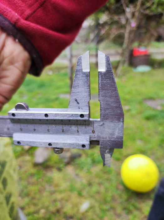 Vand patru Anvelope vara Michelin 245 45 R17 99Y 300 lei