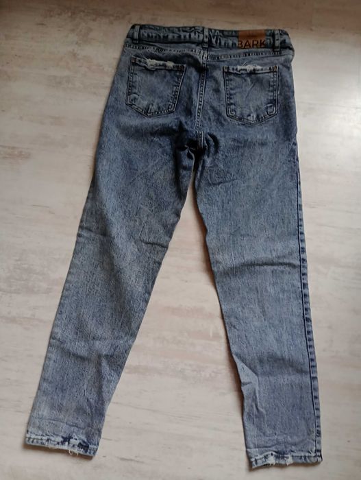 Продавам дамски дънки