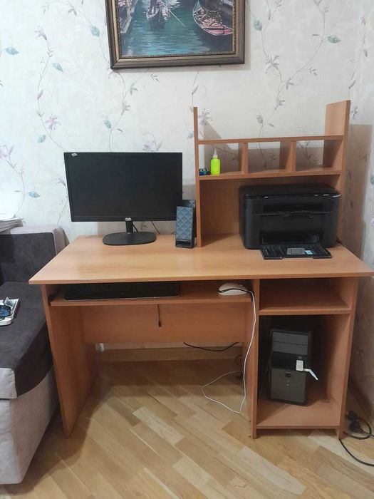Компьтерный стол