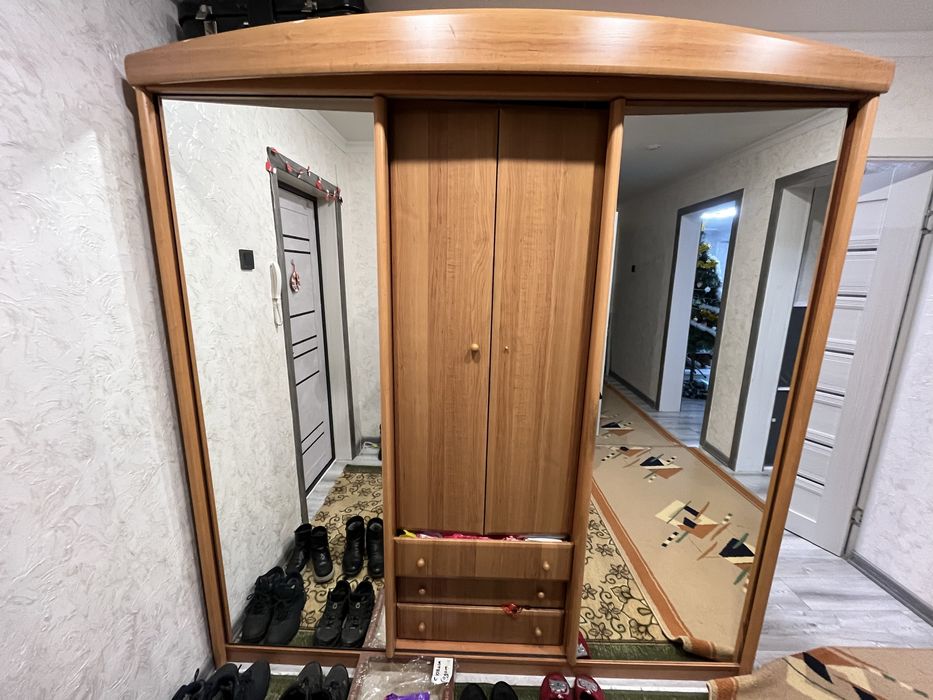 Шкаф купе продам