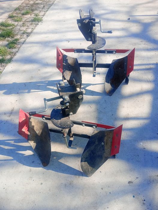 Плуг обръщателен за мотоблок и мотофреза