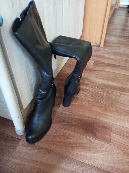 Продам сапоги женские зима