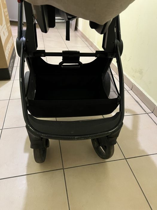 Продам коляску 2 в 1