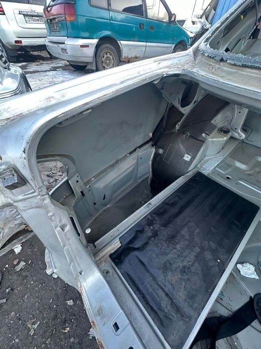 Мерседес 210 япония