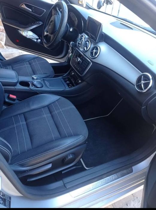 Mercedes CLA 220