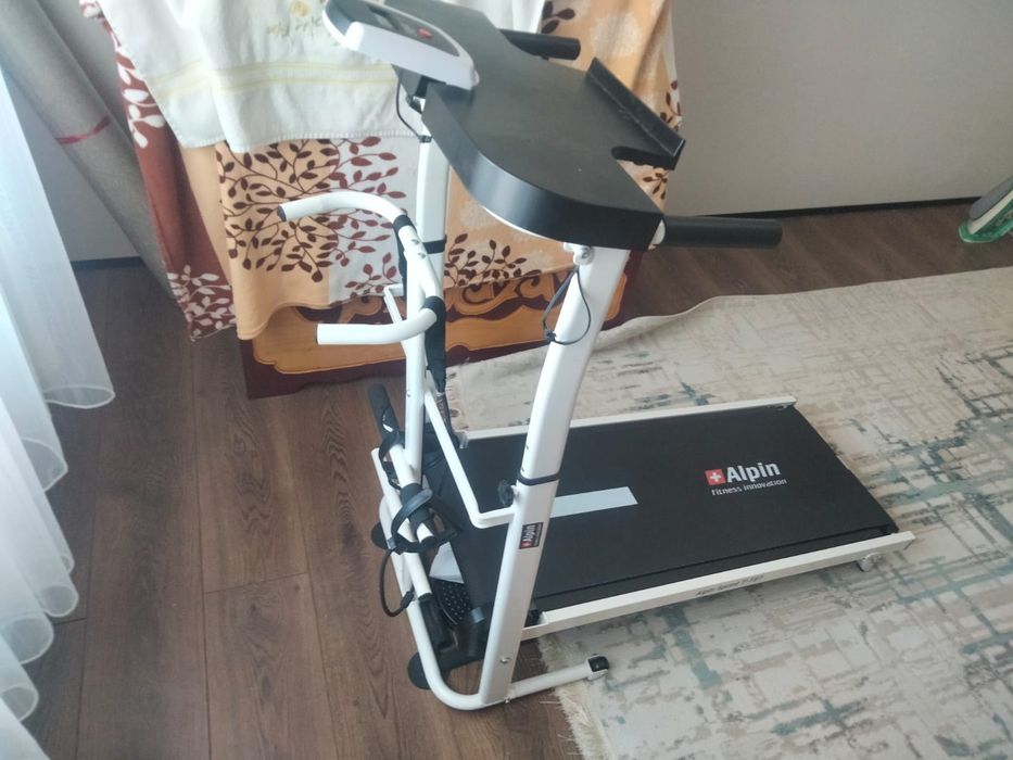 Продам беговую дорожку