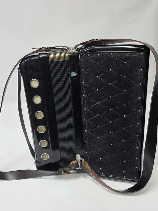 Acordeon Horch cu clape