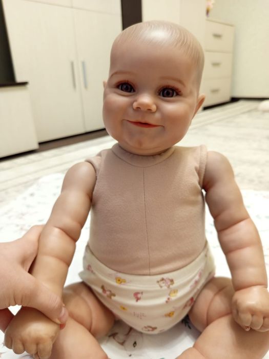 Продам реалистичную куклу