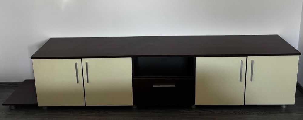 Mobila de living/ sufragerie