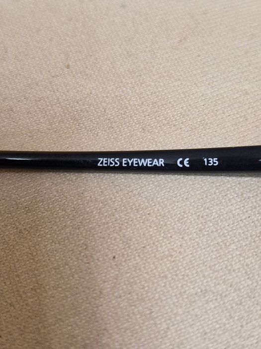 Рамки за диоптрични очила Zeiss Titanium