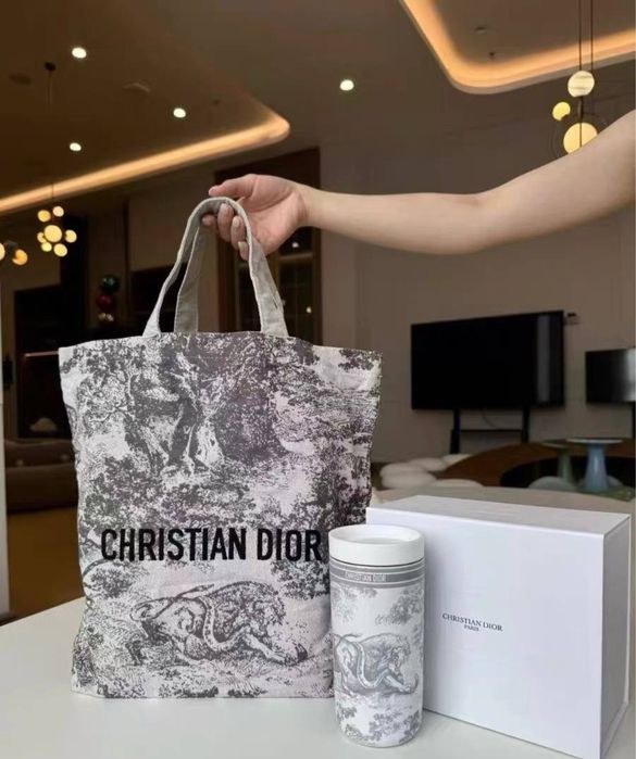 В наличии! Косметички, зеркала