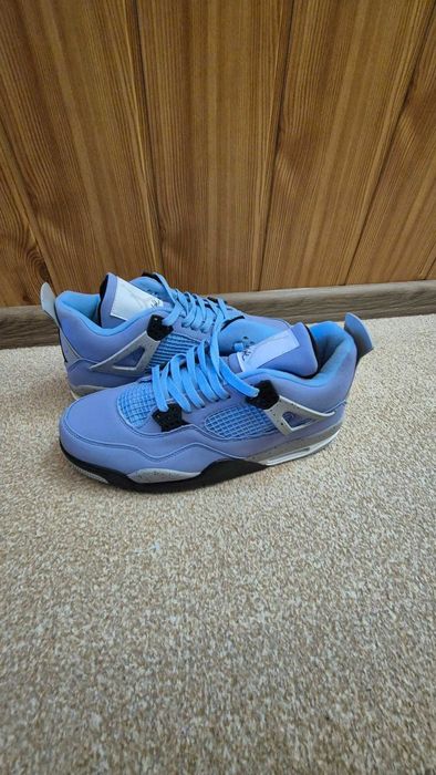 Jordan 4 University Blue