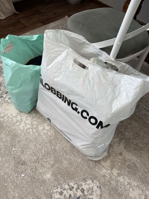 Отдам даром детские вещи