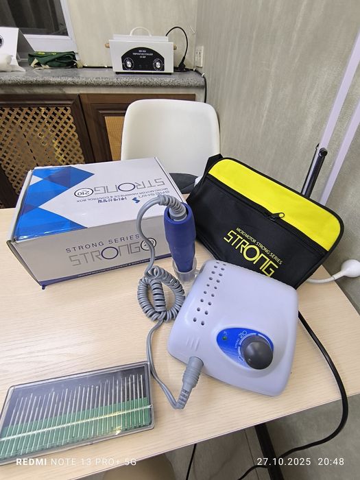 Продам машинку Strong 210