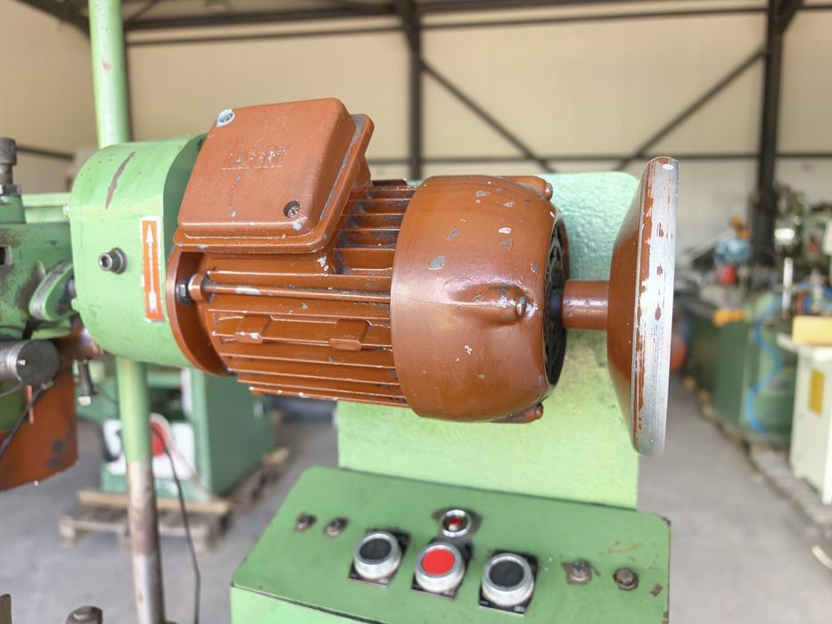 Автоматична точиларка и чапразило за банциг ленти, монофазна