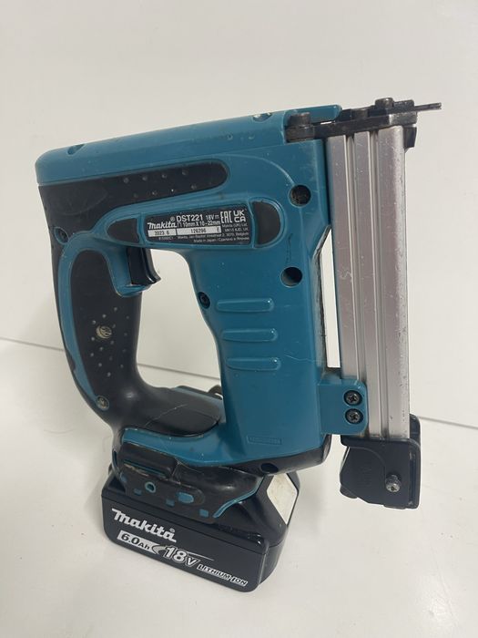 Makita DSat 221 capsator